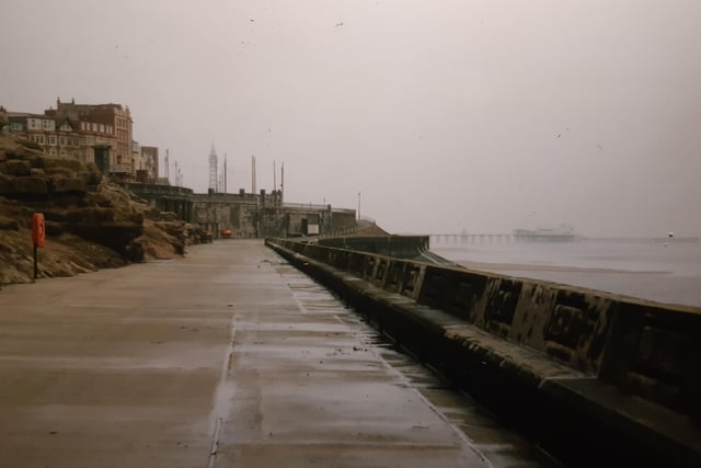 The lower walk at the seafront near Gynn Square in 1991
