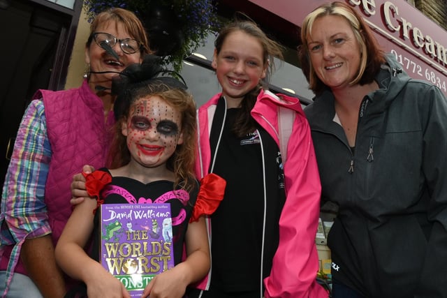 LANCASHIRE POST - BLACKPOOL - 15-07-23 Celebrity, comedian and children's author David Walliams promotes his new book, The World's Worst Monsters, at Book Bean and Ice Cream, Kirkham, where he met excited fans and their parents, signed booked and posed for photographs.