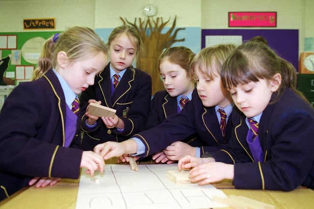 Pupils at Elmslie Girls School in 2000
