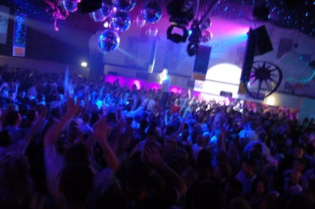 Inside Club Sanuk - the place was buzzing with atmosphere