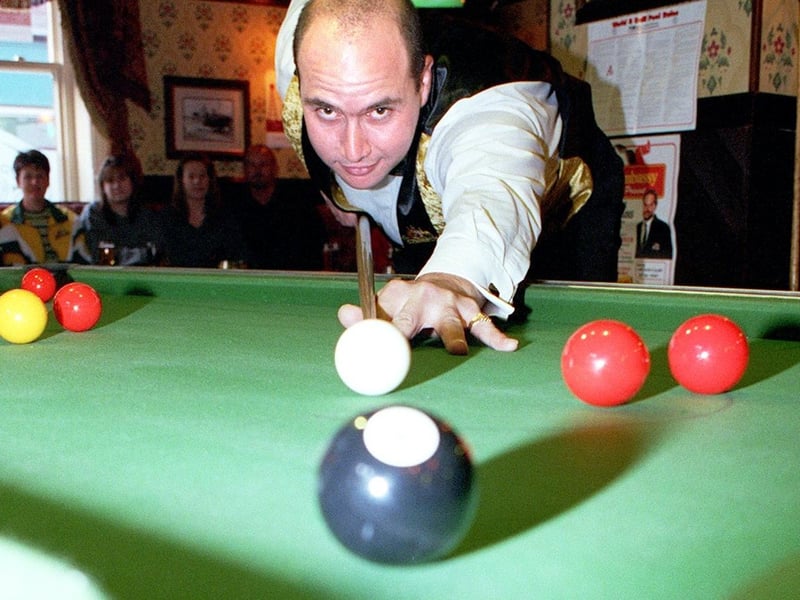 As part of the build-up to the World Pool Championships held at the Stakis Hotel in 1998, Australian team captain and Australian No.1 Alex Evreniadis took on all-comers at the Lifeboat Inn