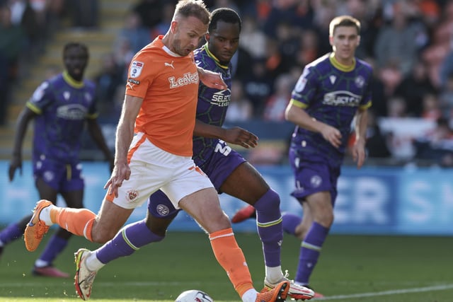 Blackpool had 17 shots, with six on target, five off and six blocked. 

Meanwhile, Reading had five, with four on target.