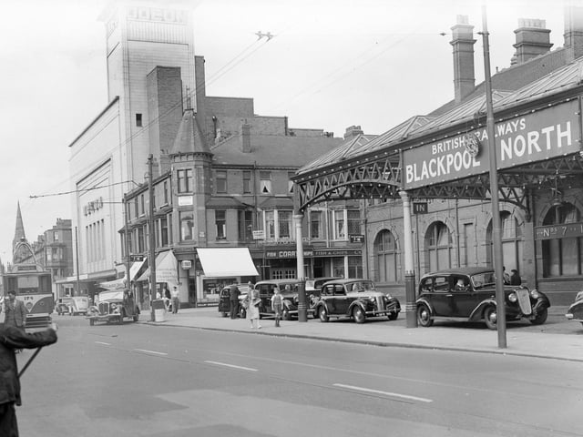 Blackpool North Station, Dickson Road entrance with the Odeon Cinema on the left