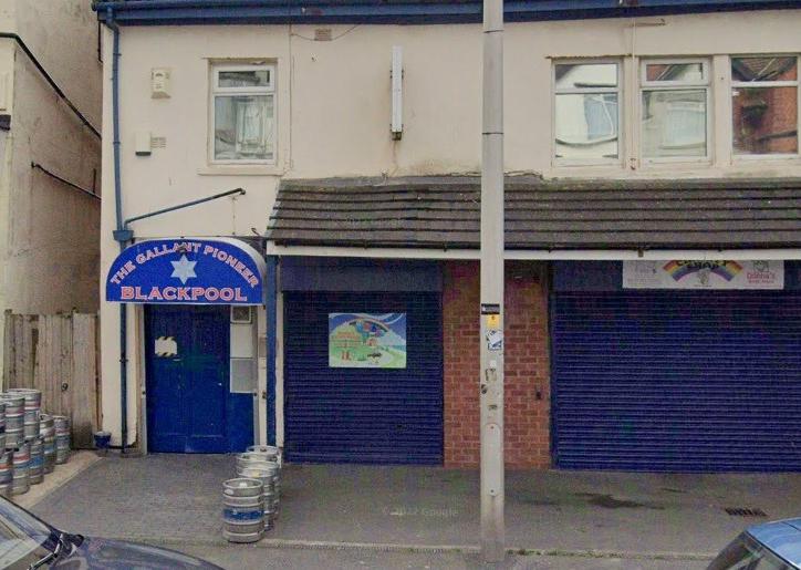 The Gallant Pioneer on Station Road has a rating of 4.8 out of 5 from 456 Google reviews. One customer said: "The addition of the beer garden to the rear has made a great pub into a superb pub"