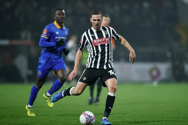 Ex-Blackpool loanee Dan Gosling is without a club following the end of his short-term deal with Notts County.