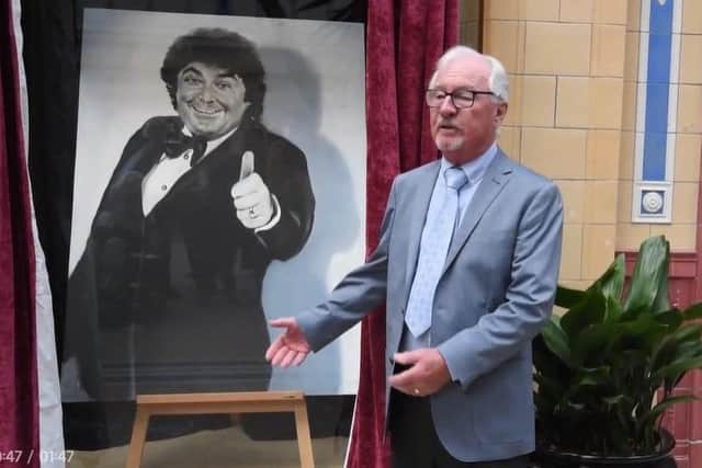 Syd Little at the official unveiling of Eddie Large's portrait