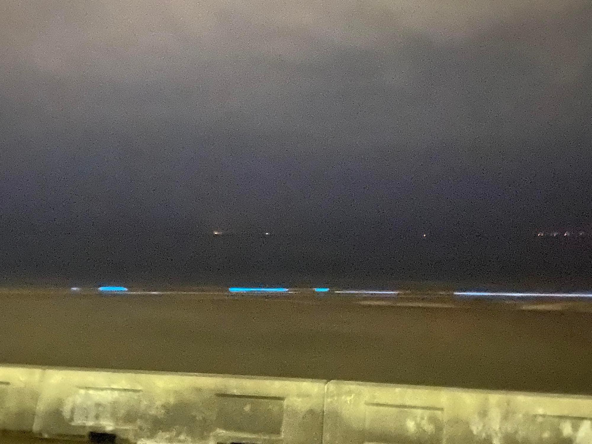 Images capture a blue tide, known as a bioluminescent tide, in Bispham ...