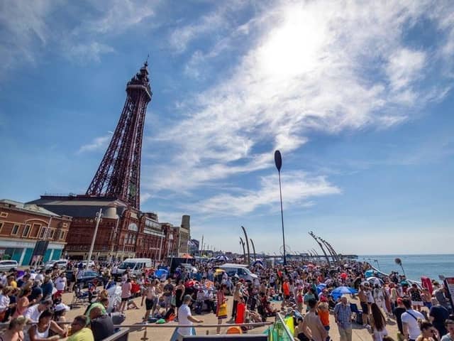 Crowds gather on the Prom to watch Blackpool Air Show