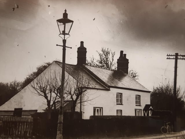 An evocative photo of Cricket House in Station Road which was at the foot of Lambs Hill