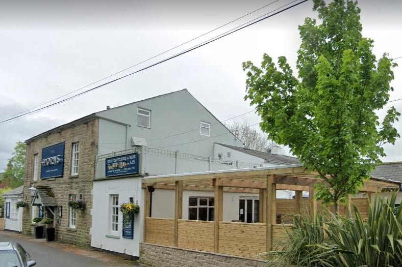 The Horns Inn on The Avenue, Churchtown, has a rating of 4.5 out of 5 from 950 Google reviews and offers an outside dining experience