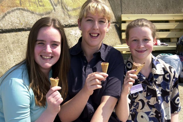 Ria Chapman, Tracey Roberts, Carley Moore enjoy ice creams in the sunshine, 2000