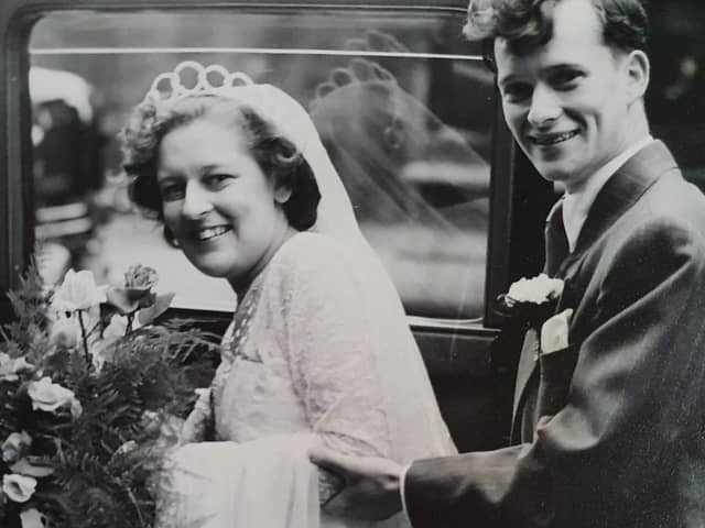 Ray and Joan Swift on their wedding day in 1952