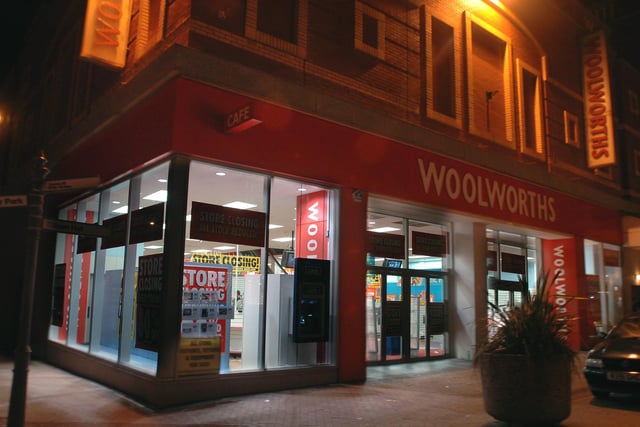 The lights shine for the last time at Woolies