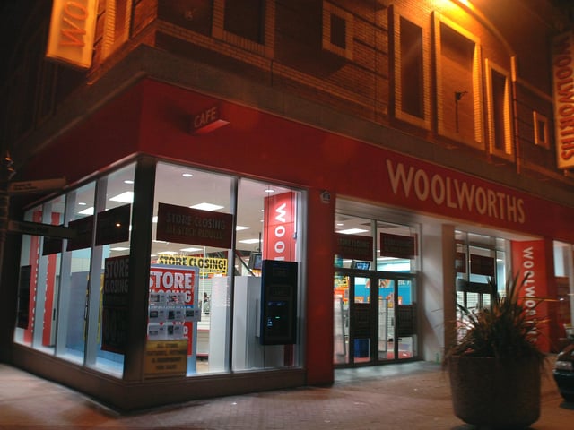 The lights shine for the last time at Woolies