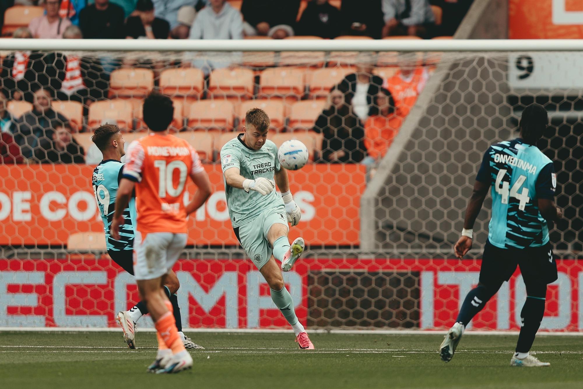 Blackpool predicted XI and bench V Stockport County: Four changes from ...