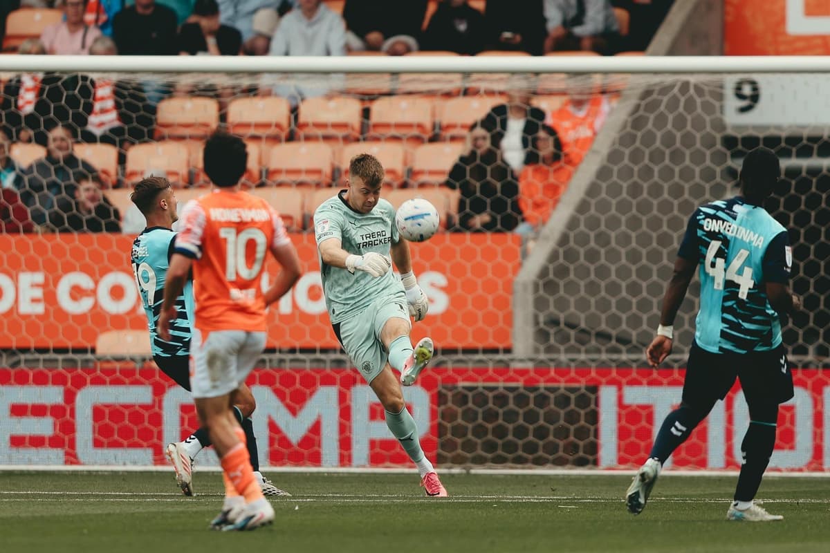 Blackpool predicted XI and bench V Stockport County: Four changes from ...