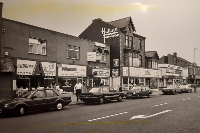 Lytham Road in 1990. Ardrons Hardware, Johnsons Cleaners, Round Table Cafe, Hutens Furniture...