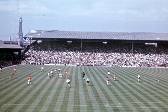 Blackpool Vs Derby, 17th August 1968. Attendance: 24,670
