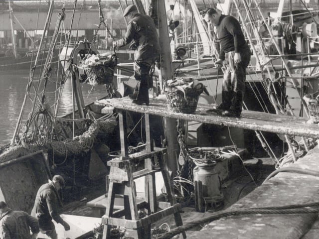 Fleetwood Docks - unloading fish in March 1962