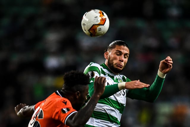 Reading are ready to go head-to-head with Spanish side Almeria to sign Sporting CP's promising striker Pedro Mendes, who has scored 16 goals for the second XI this season. (A Bola)