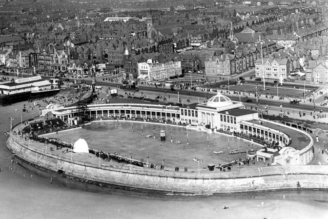 South Shore Open Air Baths which opened in 1923, having been modelled on the Colosseum in Rome