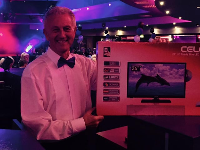 Mr Heywood, winner of the stand-up bingo prize - but which year?