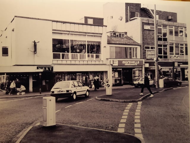 The junction of Abingdon Street and Church Street in 1994. Next, Marshalls Newsagents and Greenwoods can be seen
