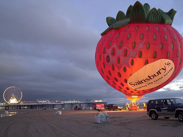 This should have been a superb Balloon event in 2001 but was cancelled due to high winds.