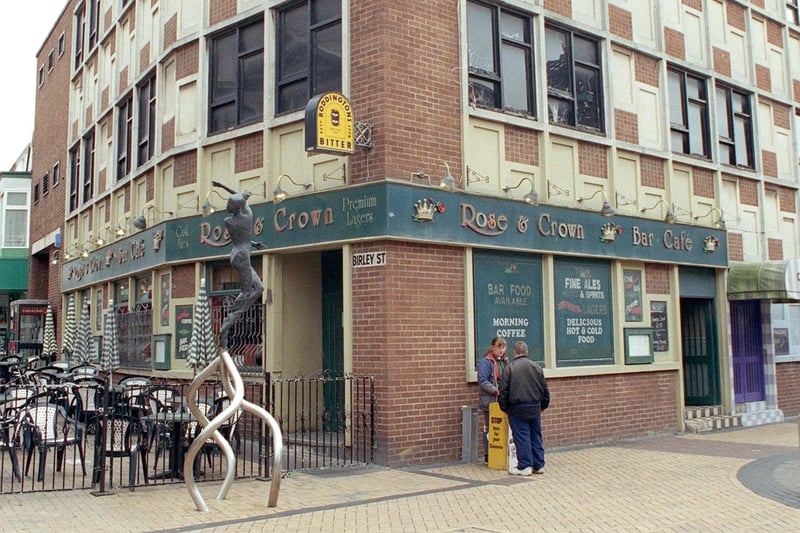 Cotton Club and Rose and Crown in Corporation Street