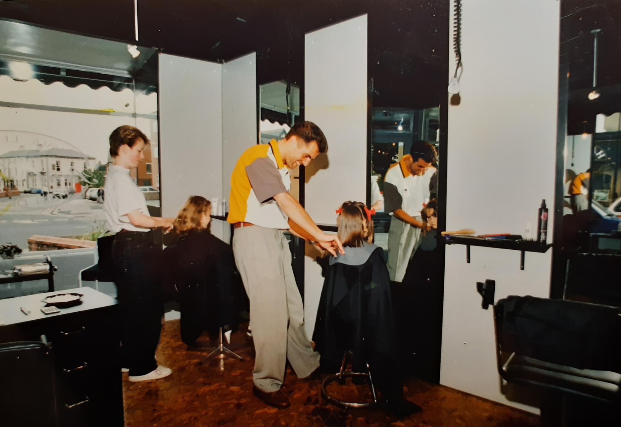 Hair shop cutting places