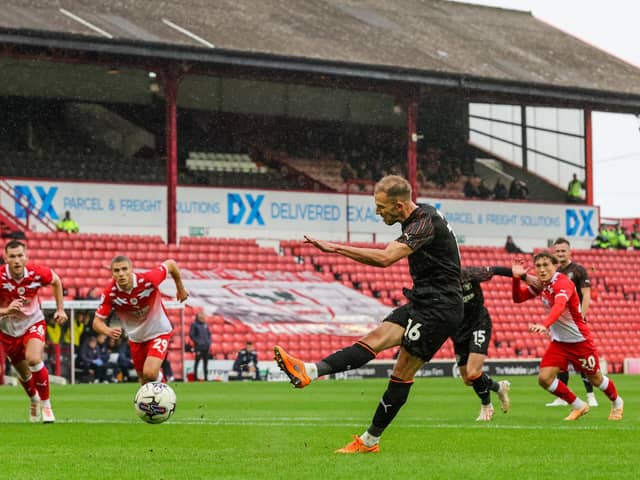 Jordan Rhodes is a trusted penalty taker for Blackpool. The Tangerines have received a good number of penalties this term. (Image: CameraSport)