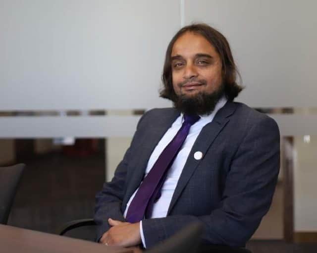 布莱克浦市议会公共卫生主任 Arif Rajpura 博士