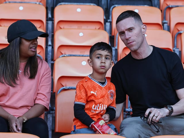 Seasiders supporters showed their support in the sun for Richard Keogh's side.
