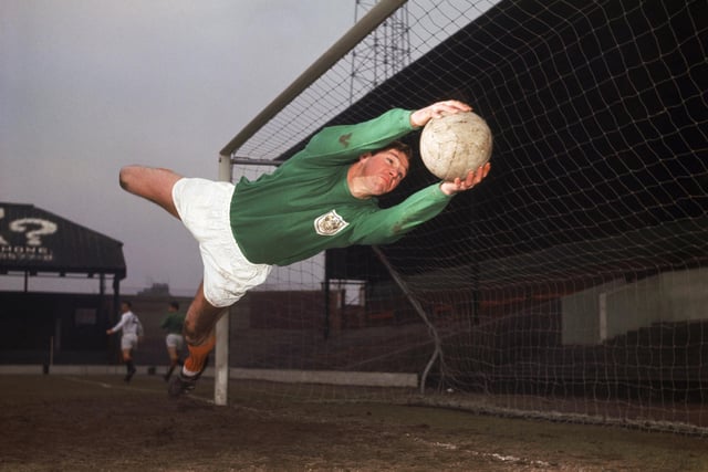 Blackpool FC goalkeeper Tony Waiters in action, circa 1960