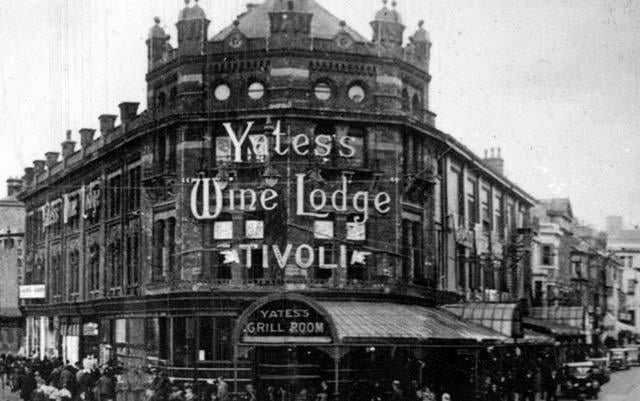 A very early picture of Yates's Wine Lodge. It stood for decades in Talbot Square, it hardly changed and was an important landmark