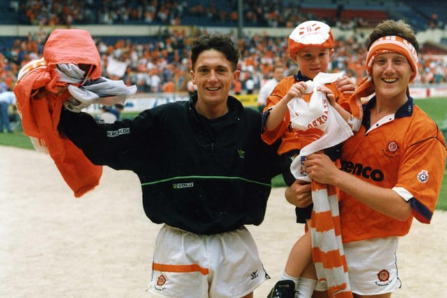David Eyres and Mitch Cook at Wembley in 1992