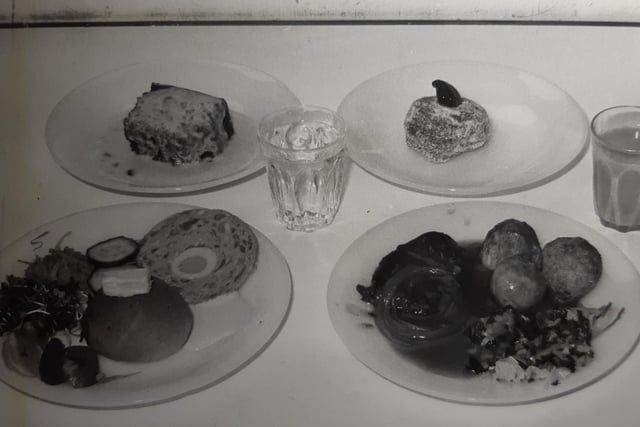 Larkholme High School in 1977- ham and egg roll with salad and salad cream and a bread roll or braised steak and onions with roasts and cabbage. Sweets were chocolate sponge and mint custard or donuts with jam and... coffee