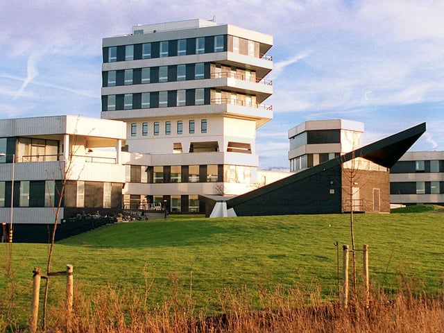 The National Savings Building was an iconic landmark. This was in 1997