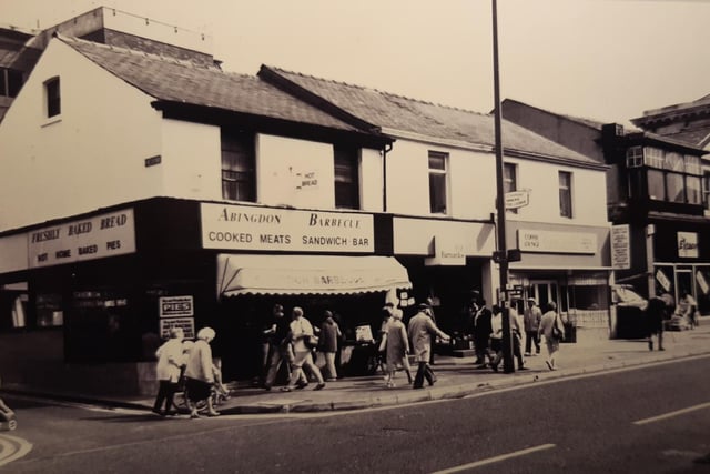 The famous Abingdon Barbecue, as well as Extacy clothing store and Barnardos, late 1980s