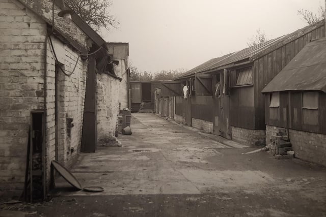 Stables at Briar Road - undated though. Can anyone put a date on it?