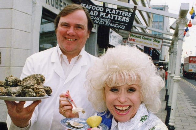 Barbara Windsor outside Robert's Oyster Bar on Blackpool Promenade in 1992