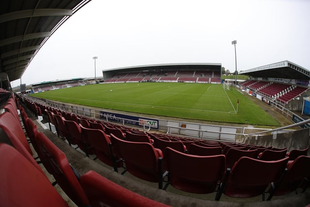 There's an average attendance of 6,892 at Sixfields.