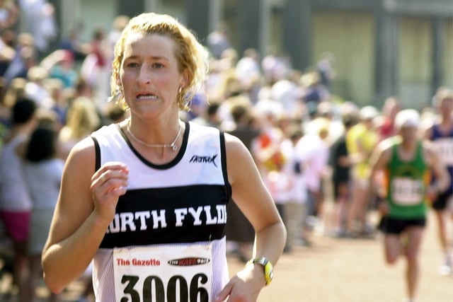 The first woman across the finish line was Caroline Betmead in 2000