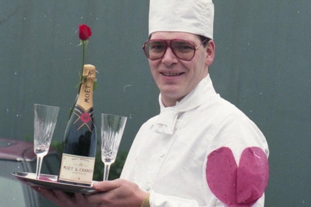 A top chef is getting ready to deliver a romantic surprise to loving Lancashire couples on Valentine's Day. Richard Walmsley, who runs St Annes-based Belle Cuisine, will turn up on their doorstep with a sparkling champagne and roses breakfast for two