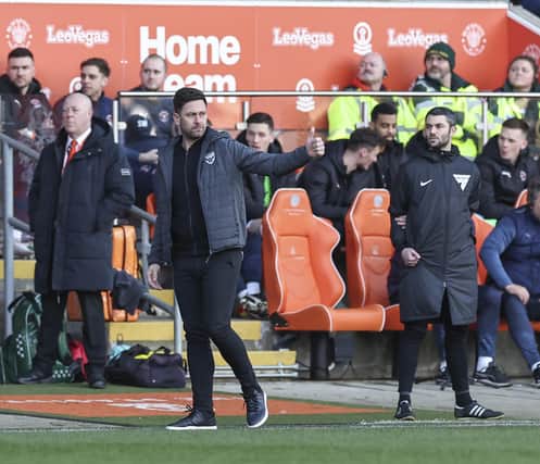 Oxford United manager Des Buckingham (Photographer Lee Parker / CameraSport)