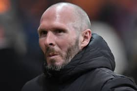 Michael Appleton's side are without a win in their last eight games