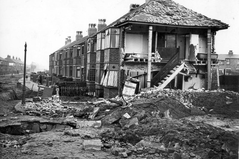 Havoc from the air in Lindale Gardens and Faringdon Avenue , South Shore which was bombed. But no one was hurt