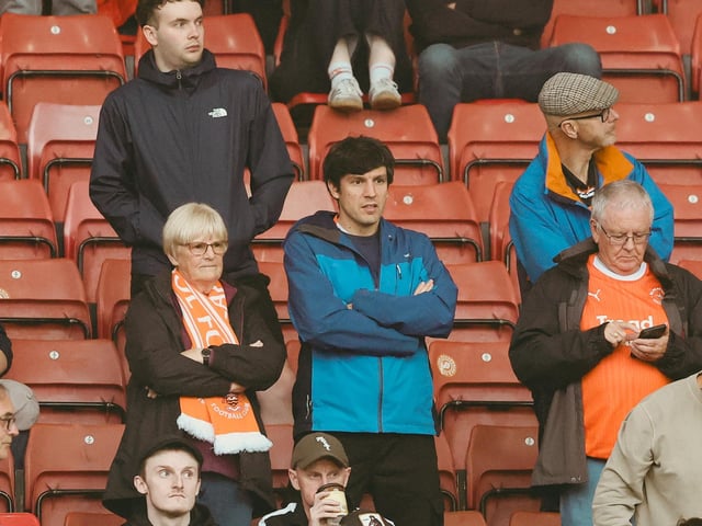 Seasiders supporters made the midweek trip to Oakwell.