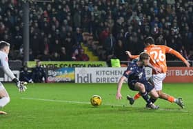 Poveda slots home Blackpool's second goal against Forest