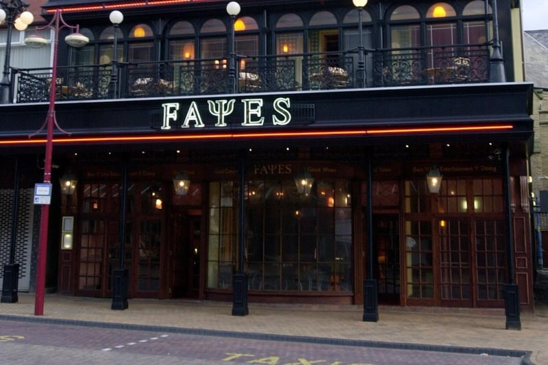 Fayes, Queen Street